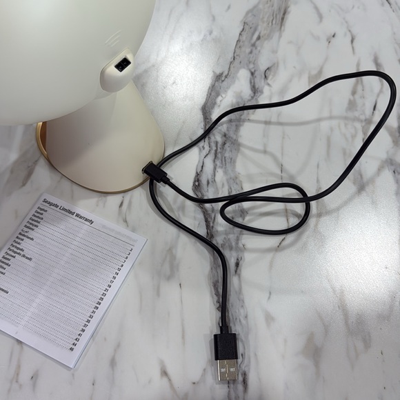 Moonlight Sensor Light Bluetooth Speaker - Picture 4 of 4